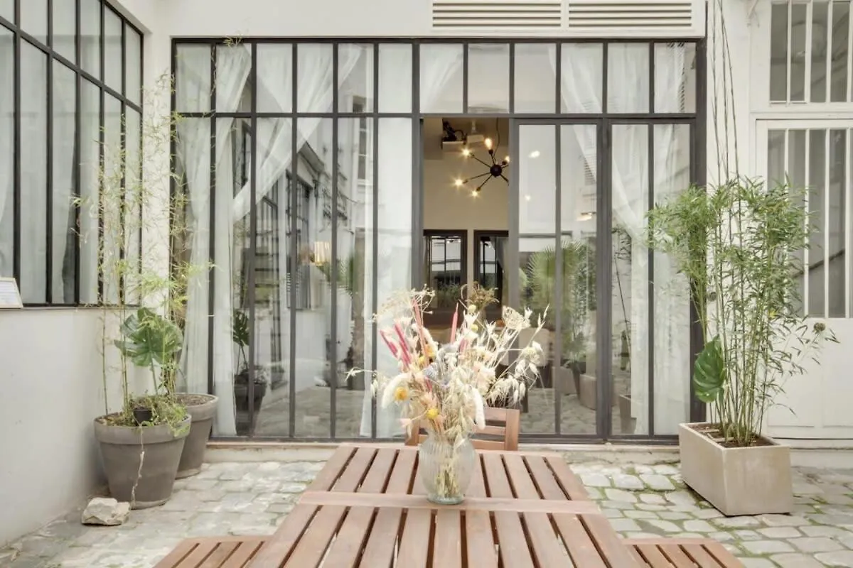 Appartamento Stylish And Sunny 7Bd With Garden For 17 Guests! Parigi