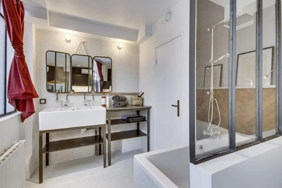Appartamento Stylish And Sunny 7Bd With Garden For 17 Guests! Parigi
