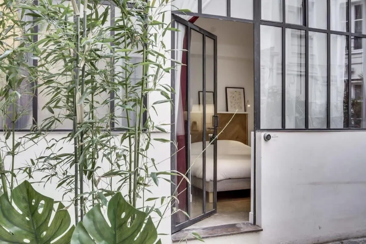 Appartamento Stylish And Sunny 7Bd With Garden For 17 Guests! Parigi Francia