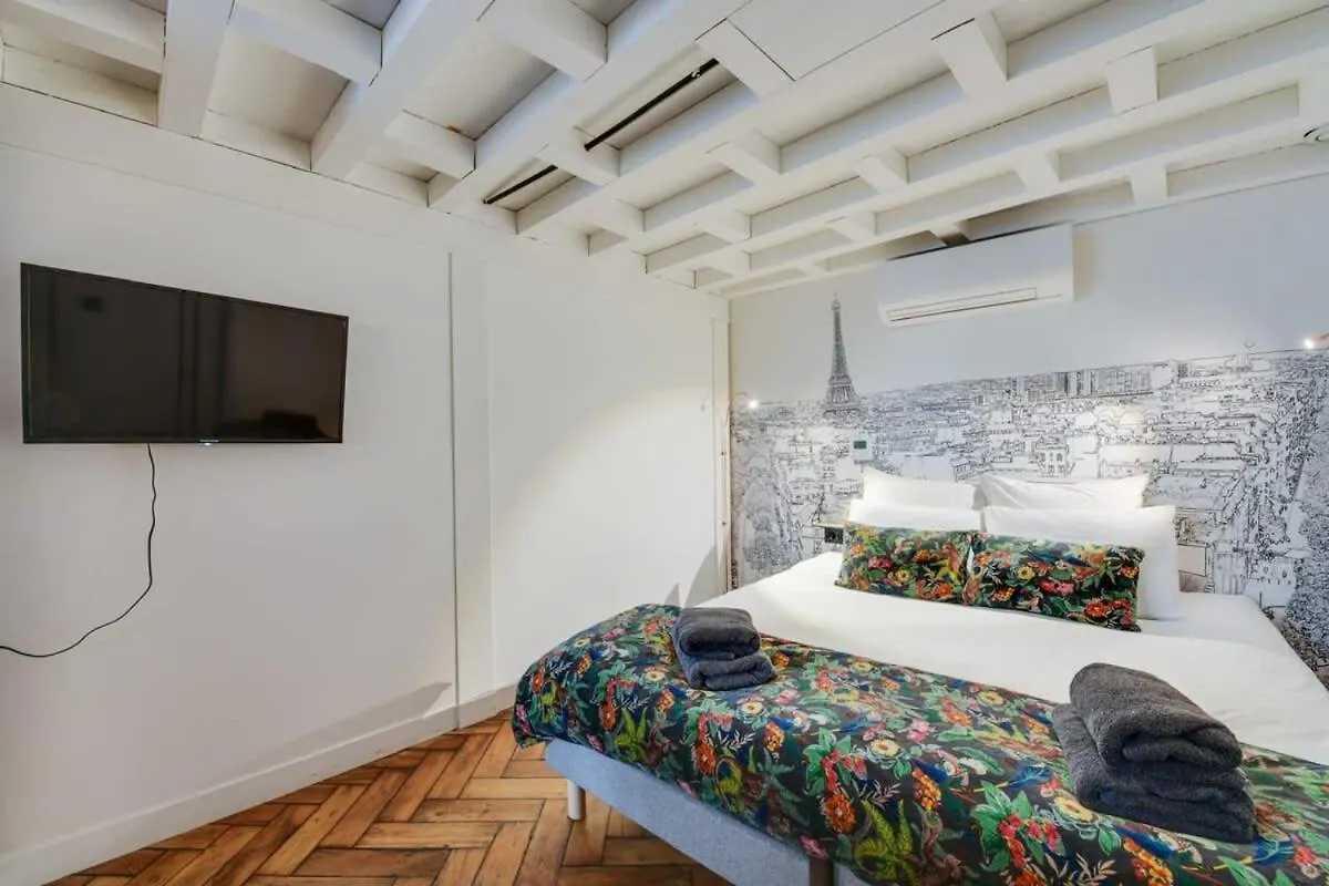 Appartamento Stylish And Sunny 7Bd With Garden For 17 Guests! Parigi Francia